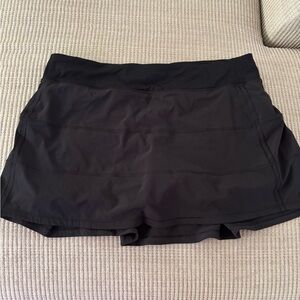 Lululemon skort size 14